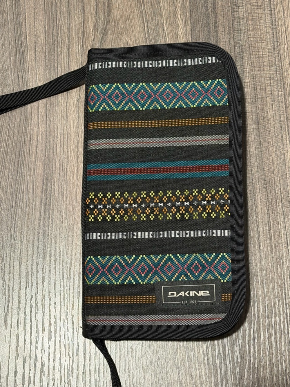 Dakine Black Travel Organizer/Sleeve with Multicolor Aztec Stripes